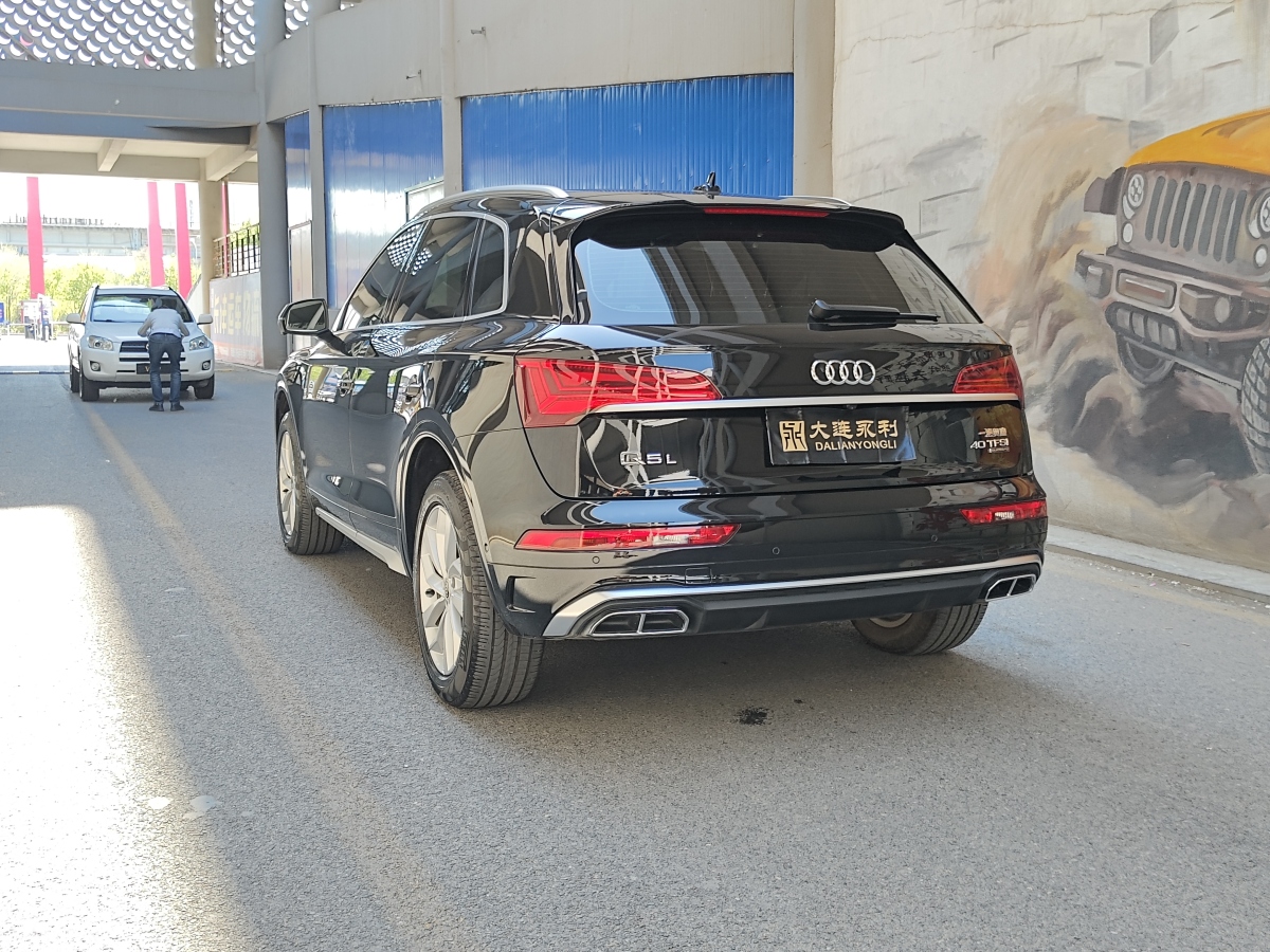2023年3月奧迪 奧迪Q5L  2022款 改款 40T 豪華動(dòng)感型