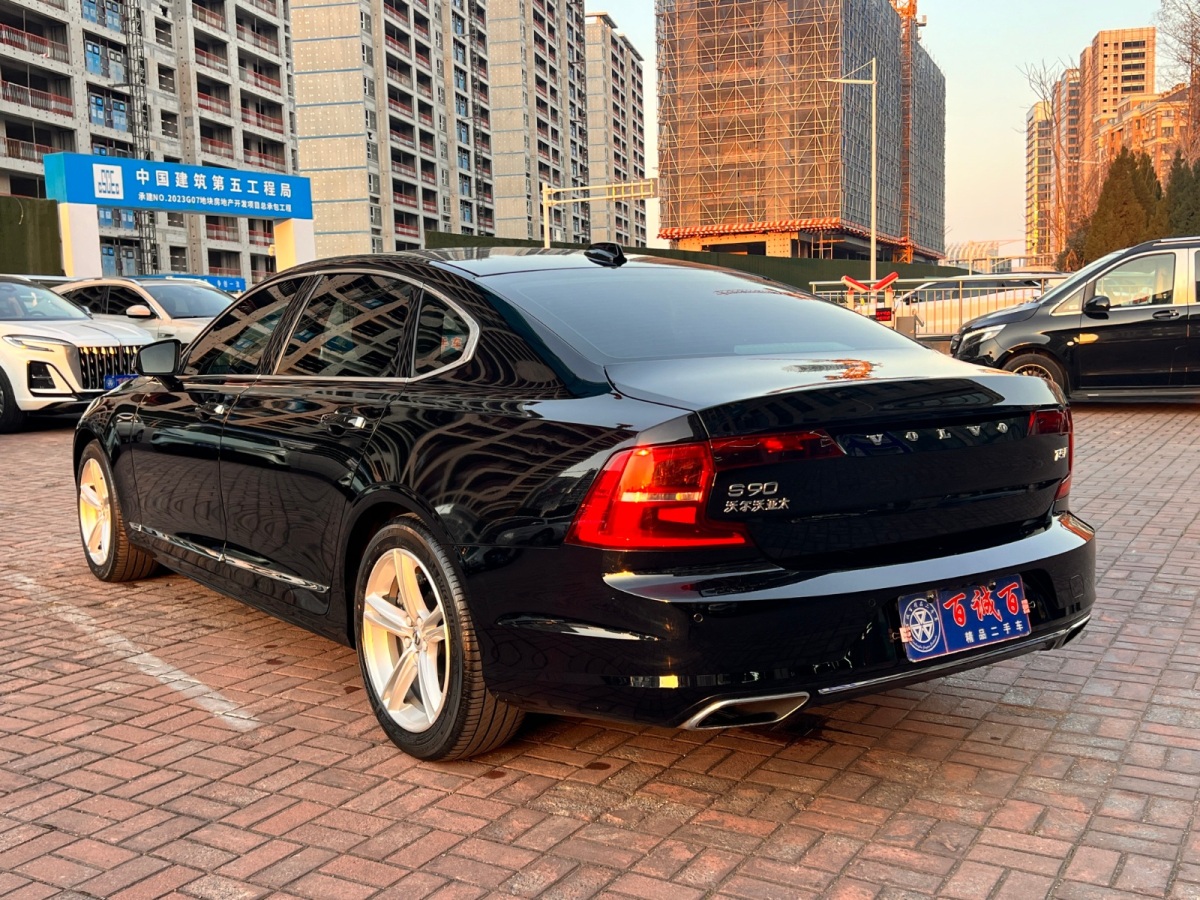 沃爾沃 S90  2019款 T5 智逸版圖片