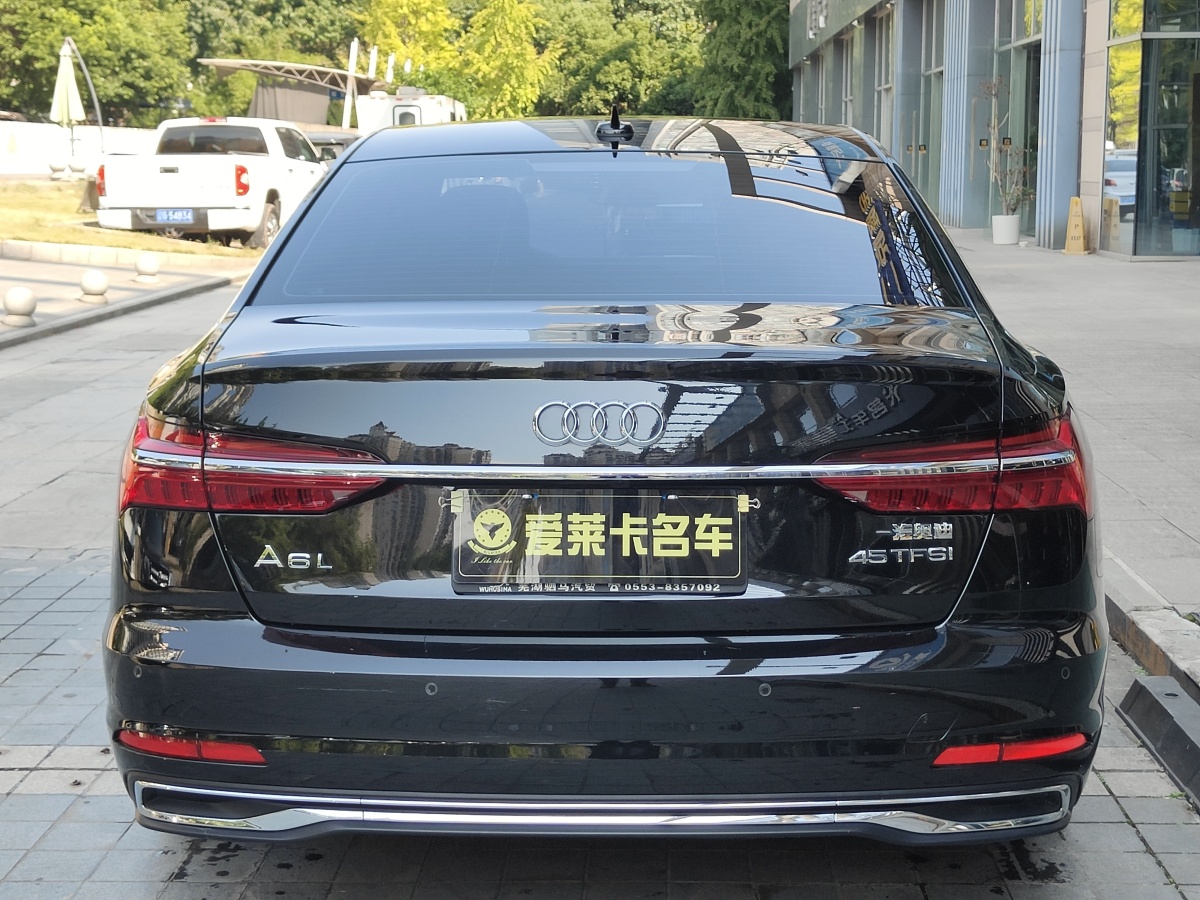 奧迪 奧迪A6L  2024款 45 TFSI 臻選致雅型圖片