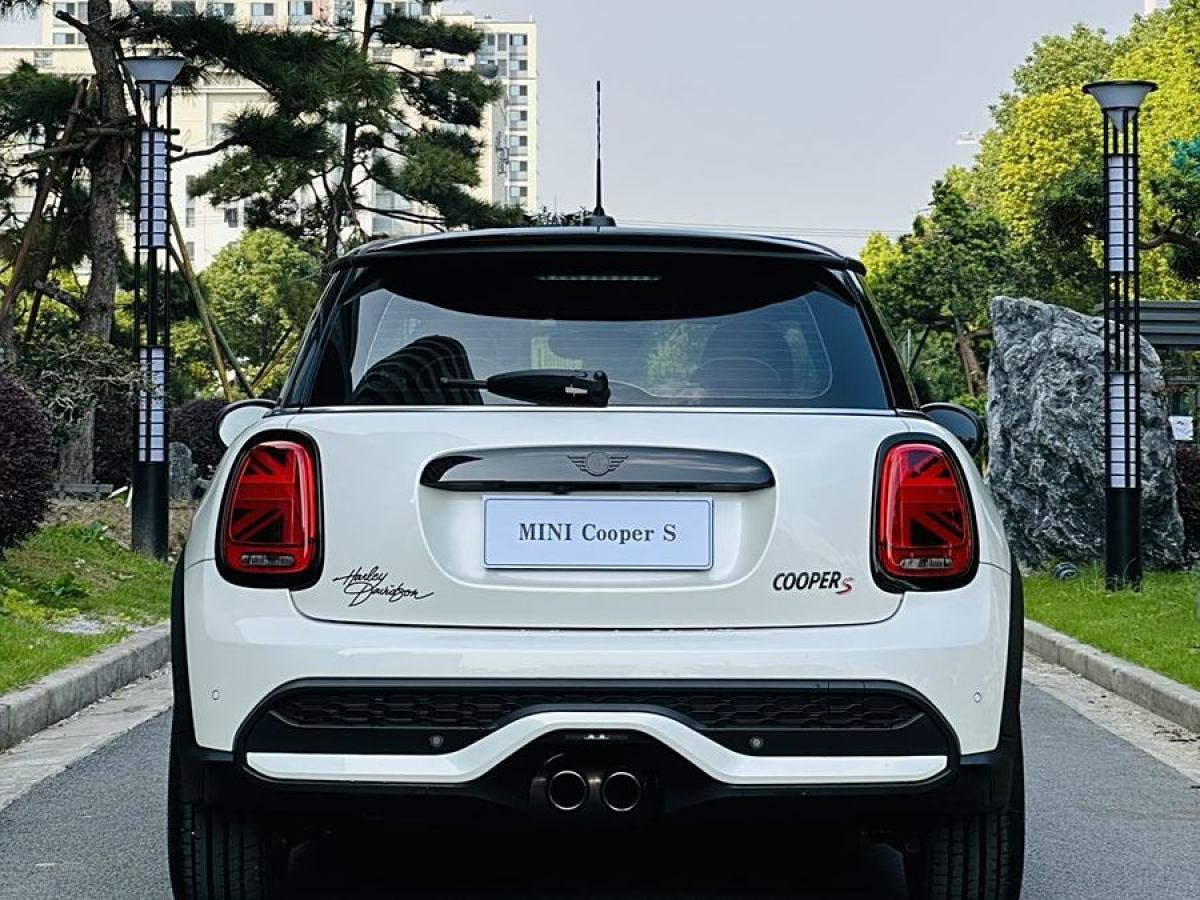 2023年8月MINI MINI  2023款 改款 2.0T COOPER S 藝術(shù)家