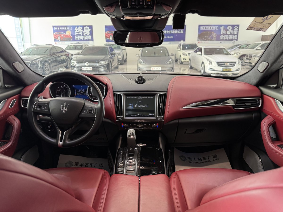 2019年7月瑪莎拉蒂 Levante  2019款 3.0T 350Hp 標(biāo)準(zhǔn)版 國(guó)VI