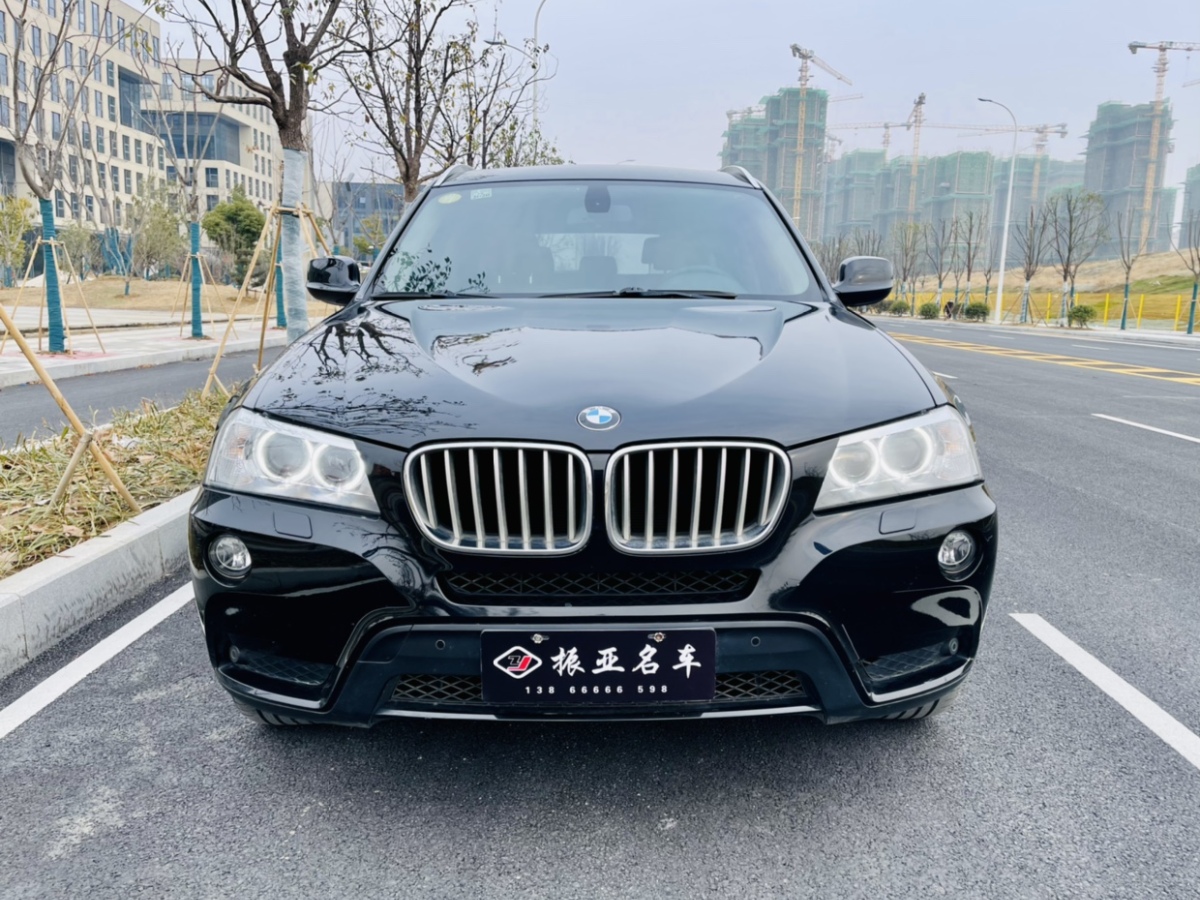 2011款宝马x328i豪华版图片