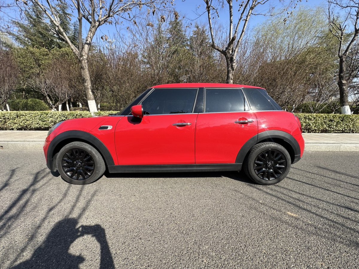 2021年3月MINI MINI  2023款 1.5T ONE 五門版