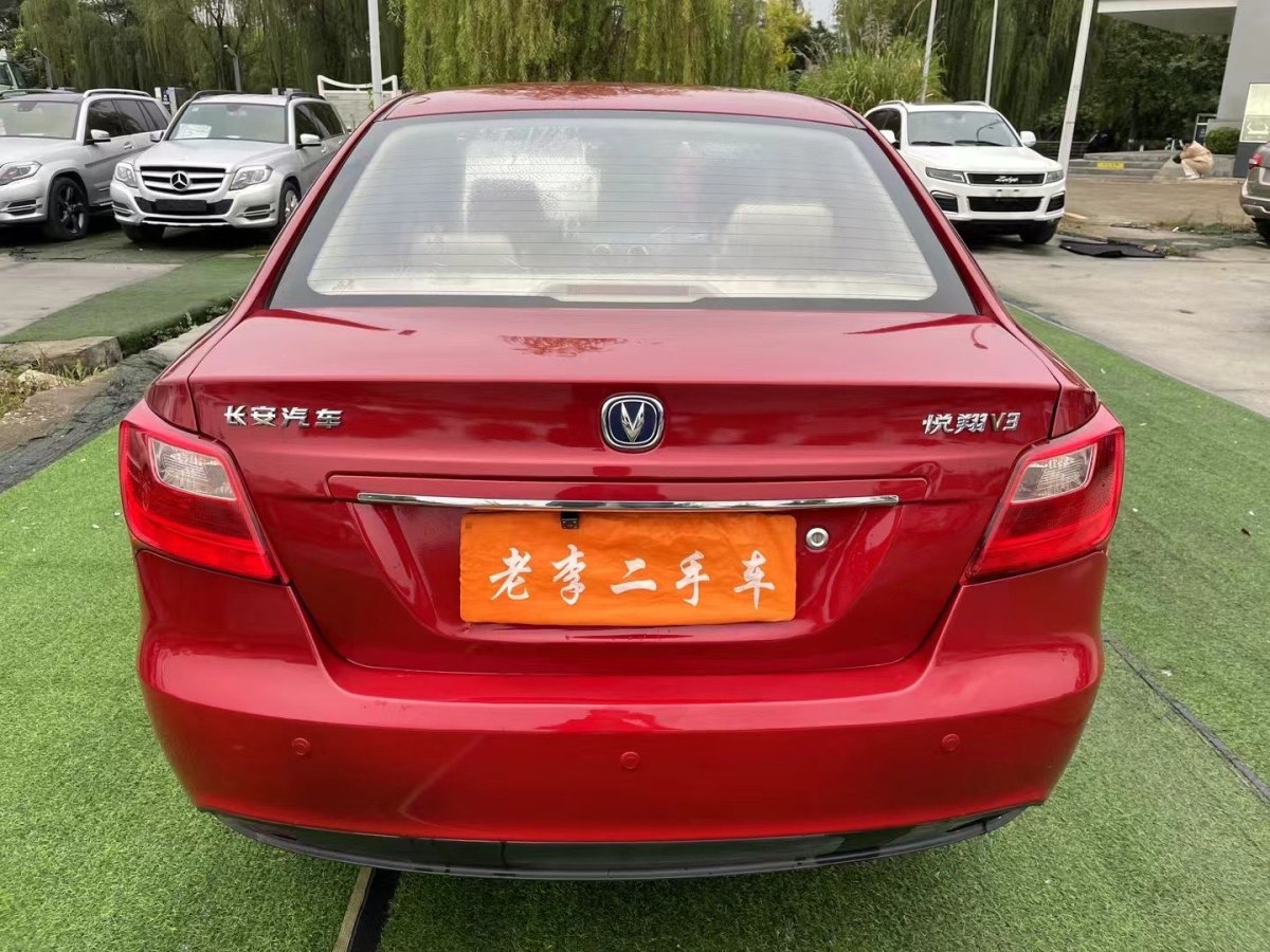 長(zhǎng)安 悅翔V3  2012款 1.3L 手動(dòng)舒適型 國(guó)V圖片