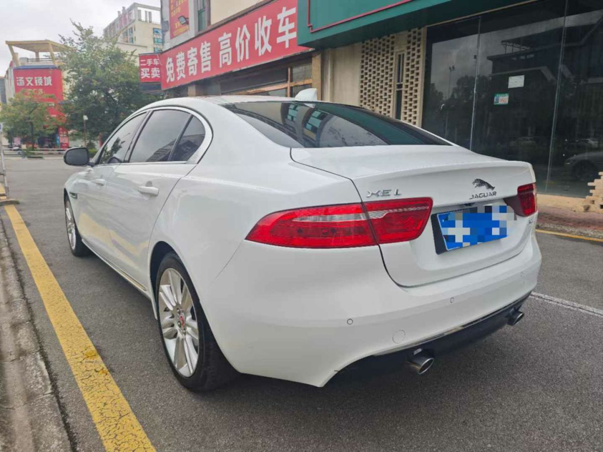 2018年8月捷豹 XE  2018款 2.0T 300PS 四驅(qū)R-Sport運動版