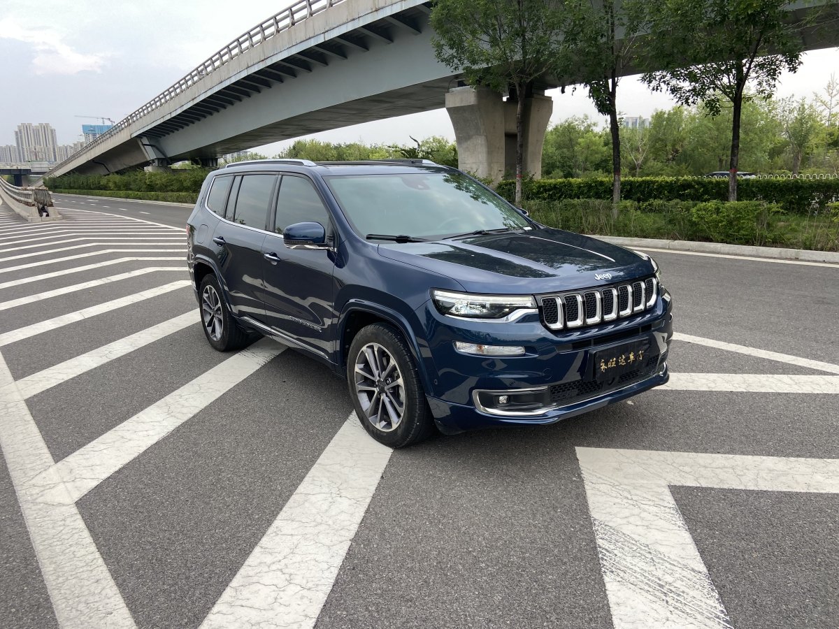 Jeep 指揮官  2018款 2.0T 四驅(qū)智享版 國(guó)VI圖片