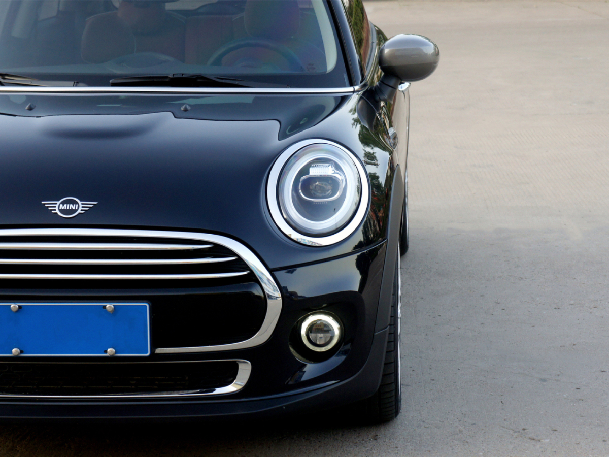 2020年5月MINI MINI  2021款 1.5T COOPER 藝術(shù)家