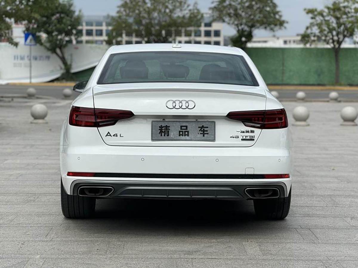 奧迪 奧迪A4L  2018款 30周年年型 45 TFSI quattro 個性運動版圖片