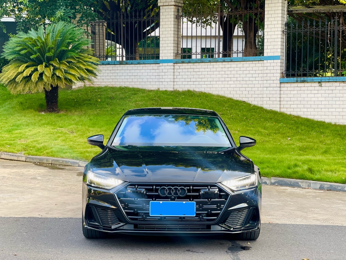 奧迪 奧迪A7L  2022款 45 TFSI S-line 筑夢(mèng)未來(lái)版圖片