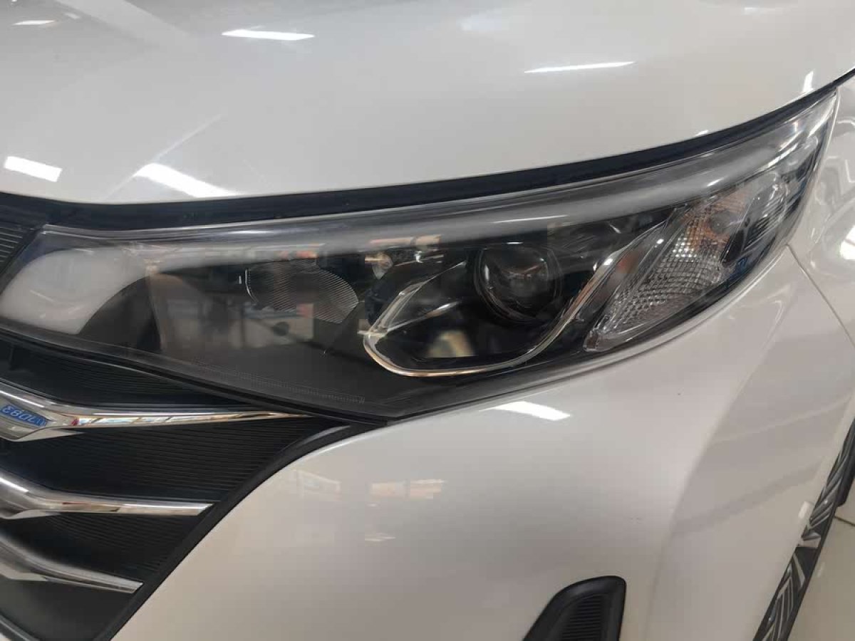 廣汽傳祺 M6  2019款 270T 自動(dòng)尊享版（七座）國(guó)VI圖片