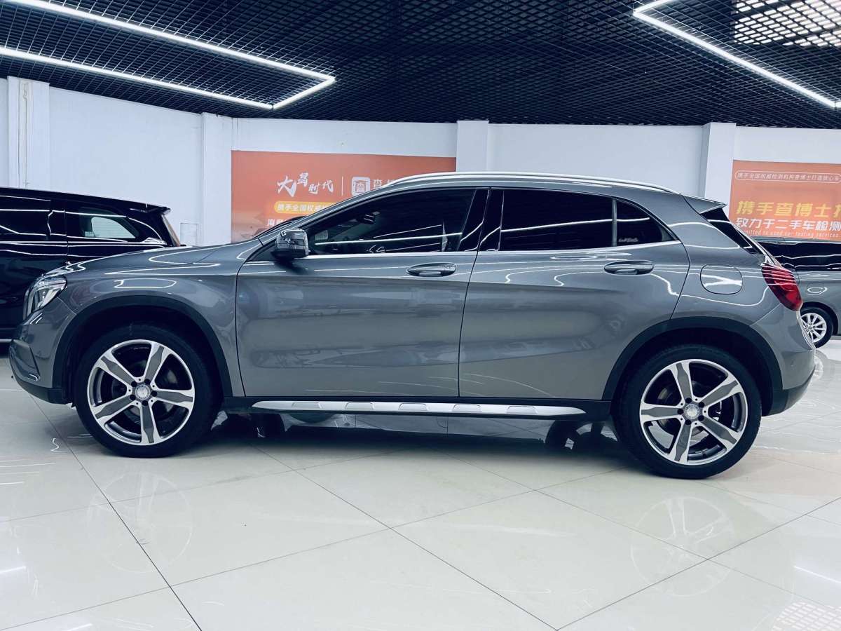 奔馳 奔馳GLA  2016款 GLA 220 4MATIC 豪華型圖片