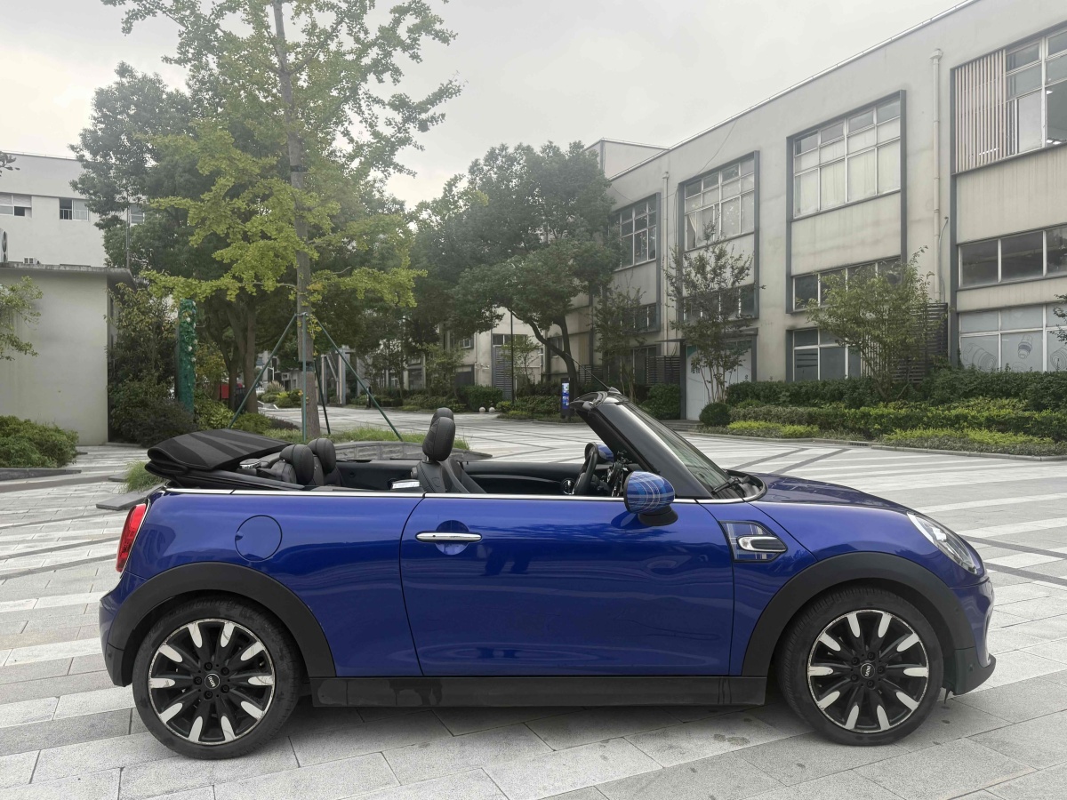 2019年9月MINI MINI  2019款 1.5T COOPER CABRIO 好色版