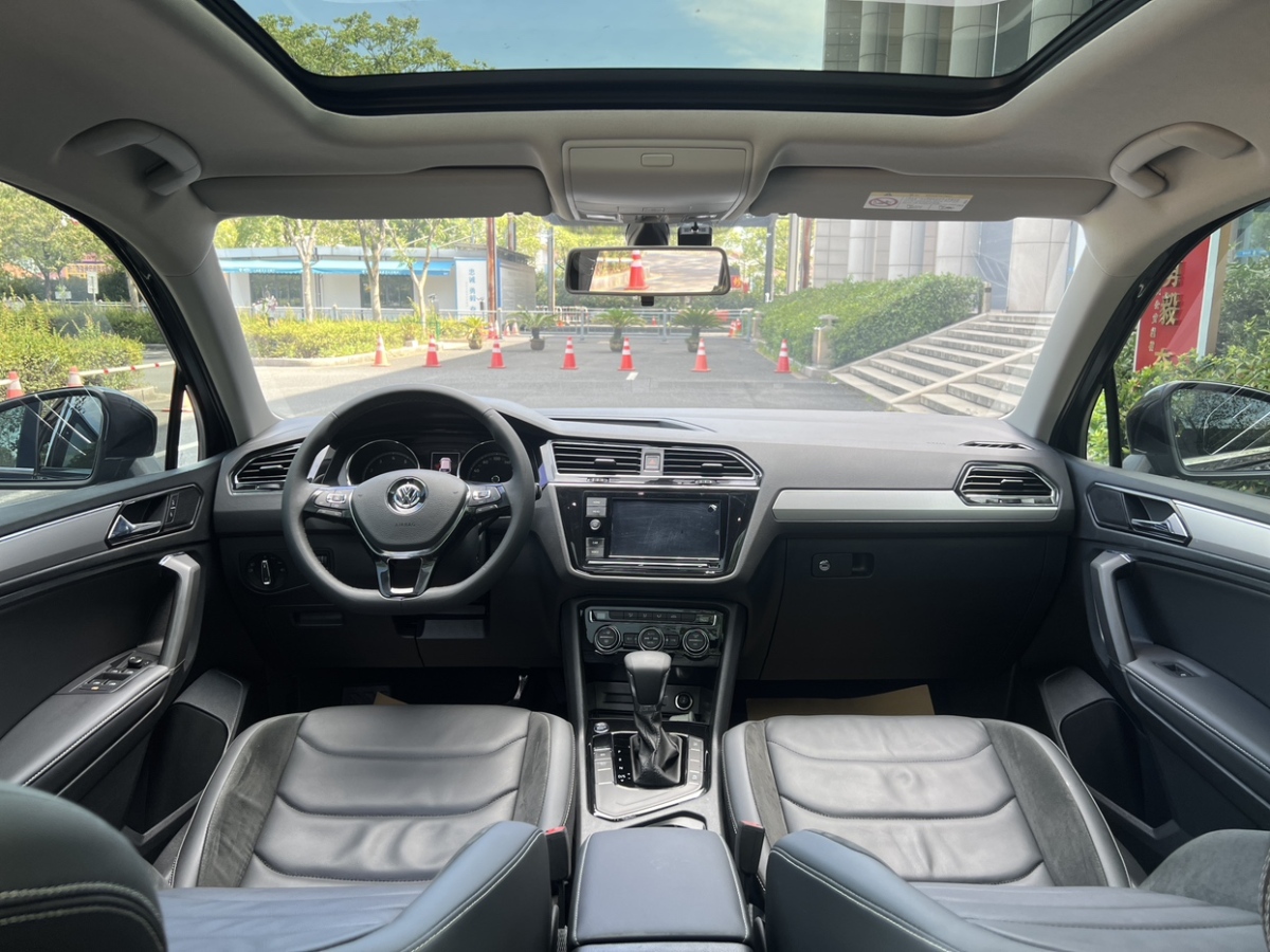 大眾 途觀L  2019款 330TSI 自動兩驅全景舒適版圖片