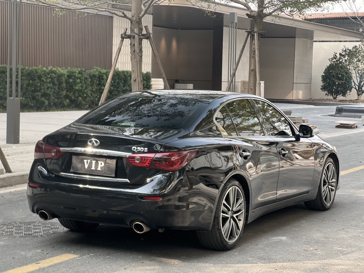 英菲尼迪 Q50  2014款 3.7L 豪華運(yùn)動版圖片