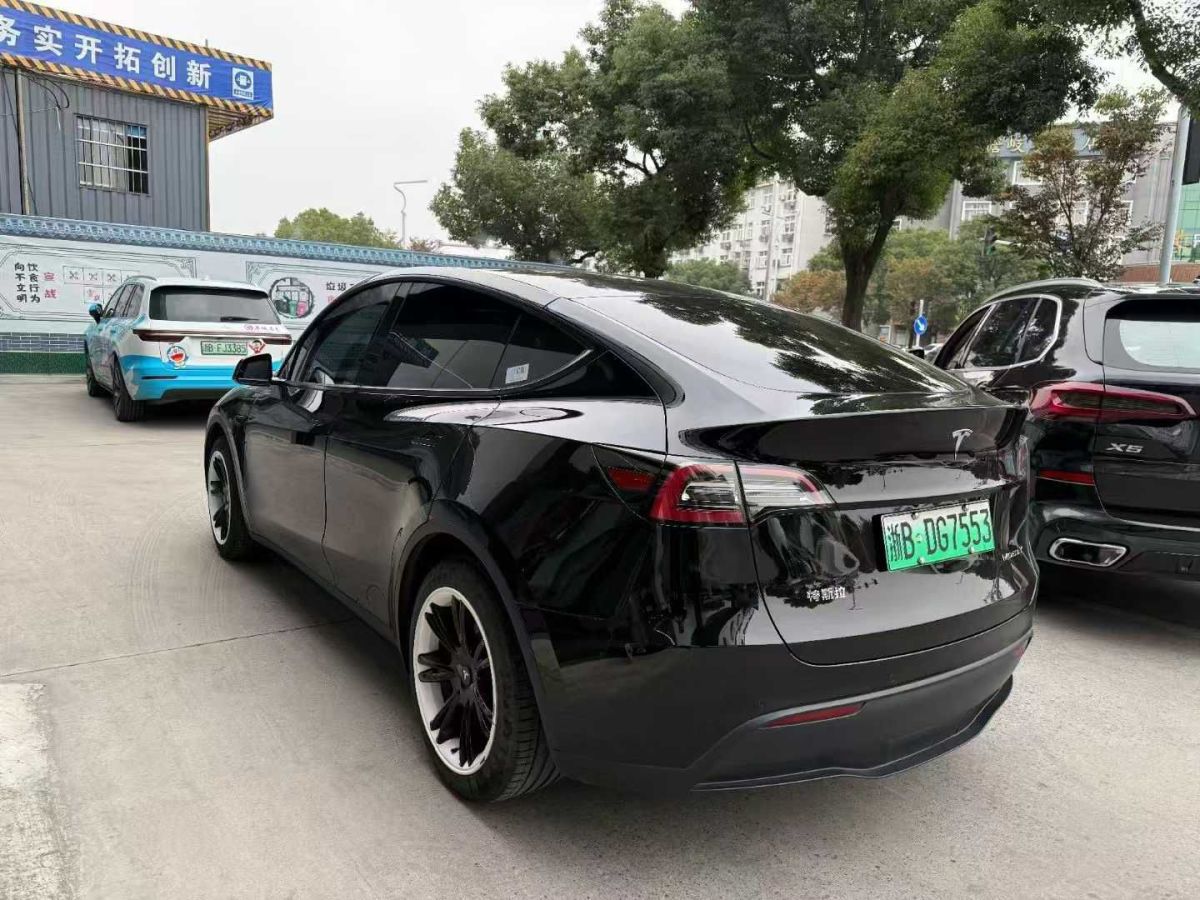 特斯拉 Model 3  2022款 Performance高性能全輪驅(qū)動(dòng)版圖片