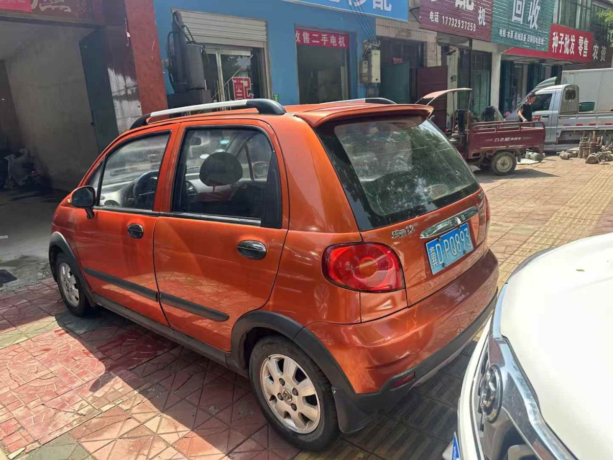 日產(chǎn) 途樂  2014款 5.6L LE圖片