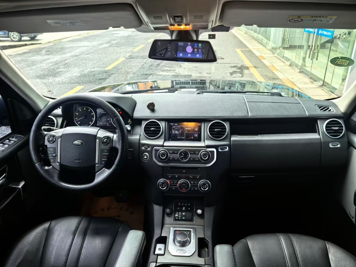 路虎 發(fā)現(xiàn)  2016款 3.0 V6 SC HSE圖片