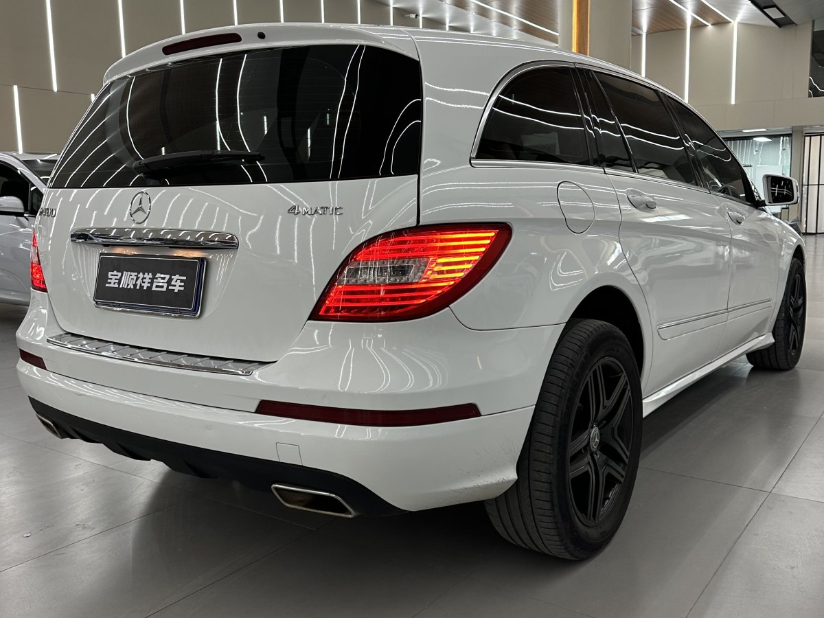 奔馳 奔馳R級  2014款 R 400 4MATIC 豪華型圖片