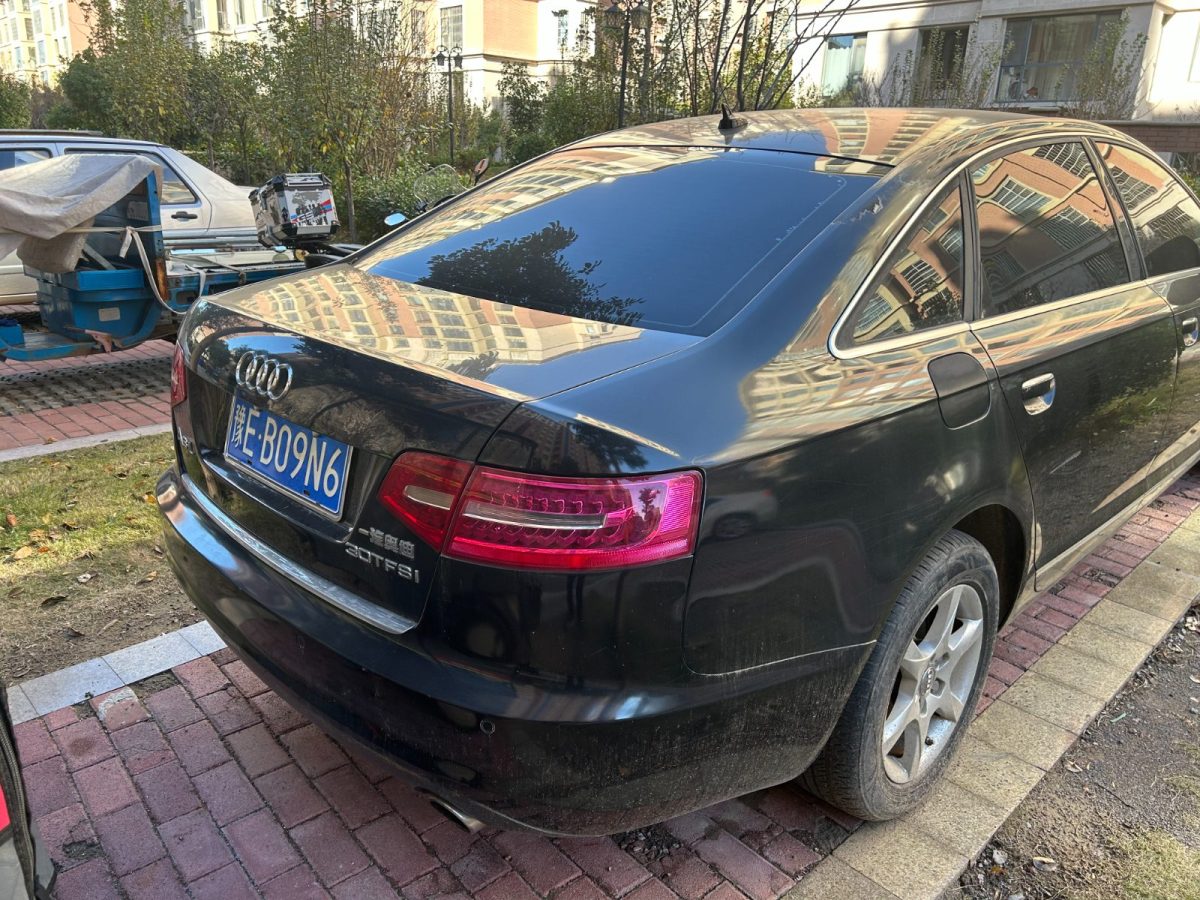 奧迪 奧迪A6L  2007款 A6L 4.2FSI Quattro至尊旗艦型導(dǎo)航版圖片