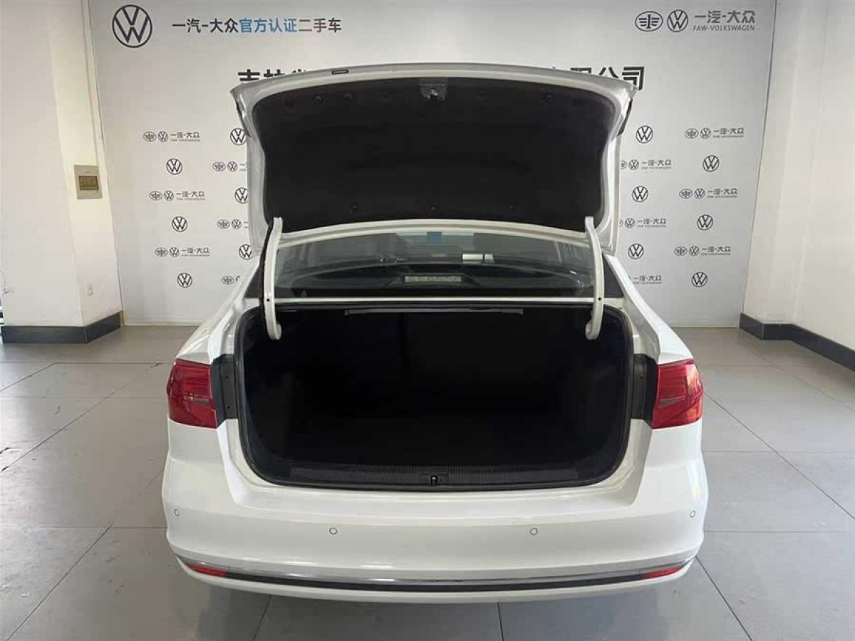 大眾 寶來(lái)  2018款 1.5L 自動(dòng)舒適型圖片