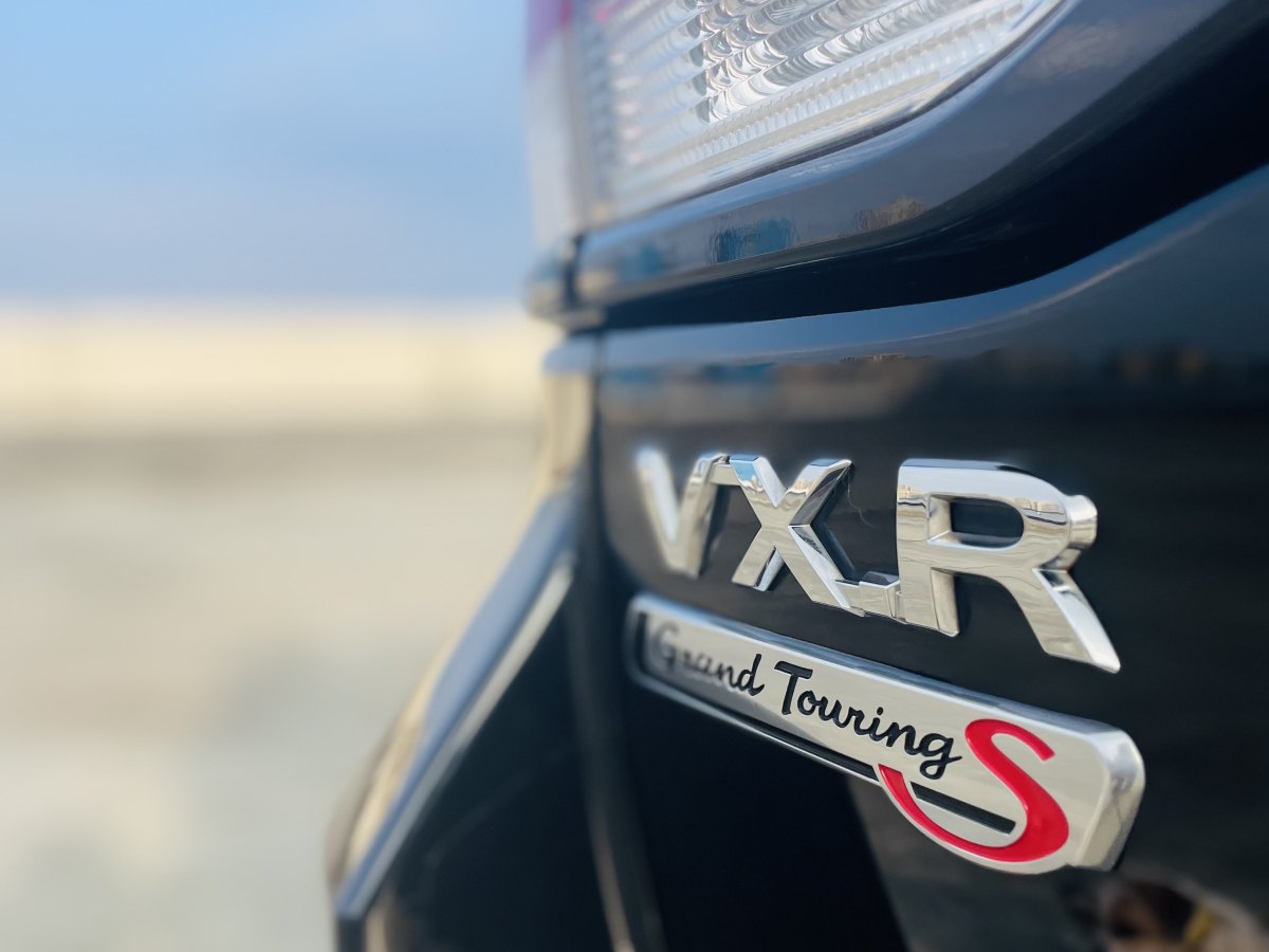 豐田 蘭德酷路澤  2018款 5.7L VX-R 12氣 底升(中東版)圖片