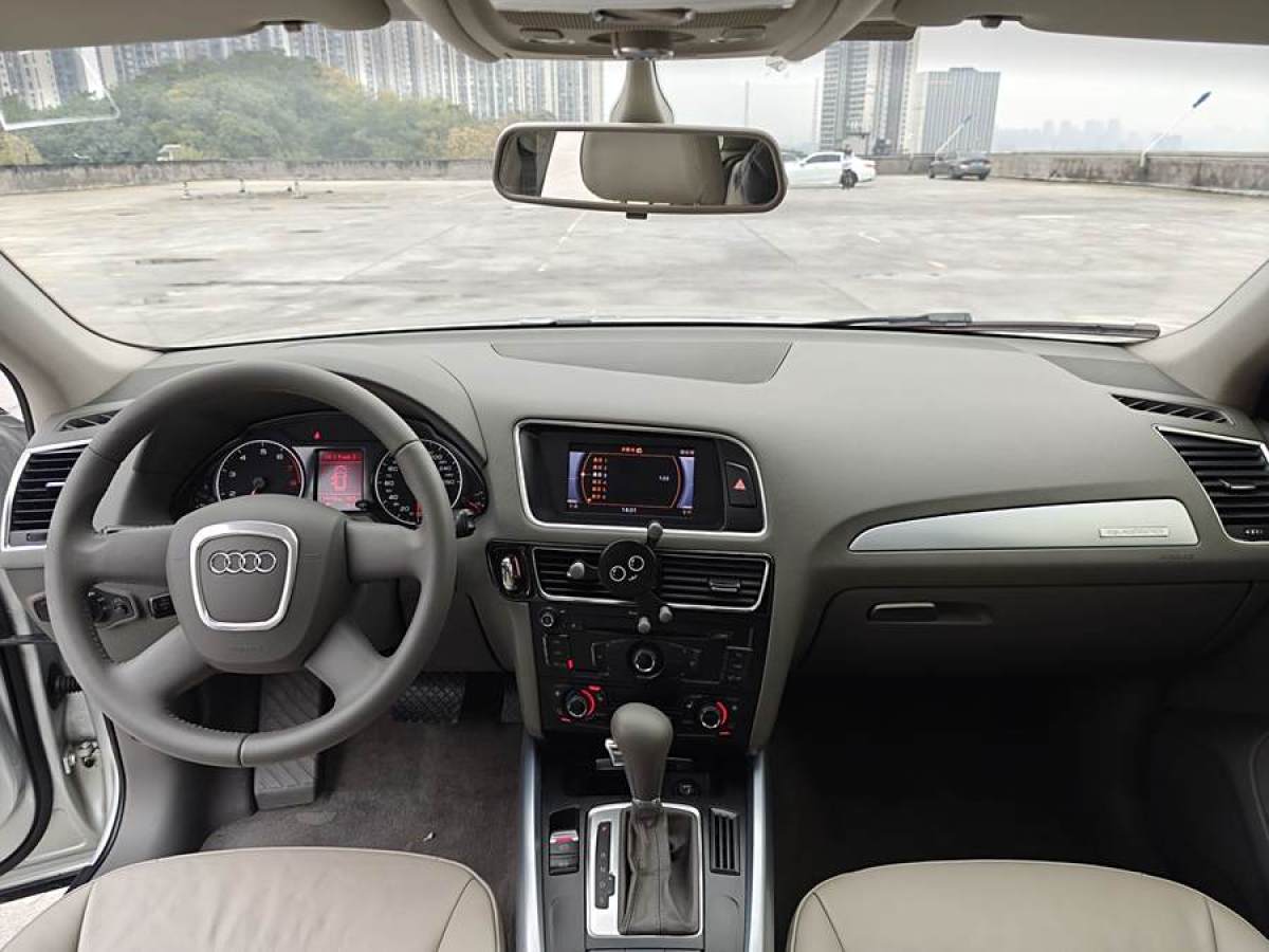 奧迪 奧迪Q5  2011款 2.0TFSI 技術(shù)型圖片