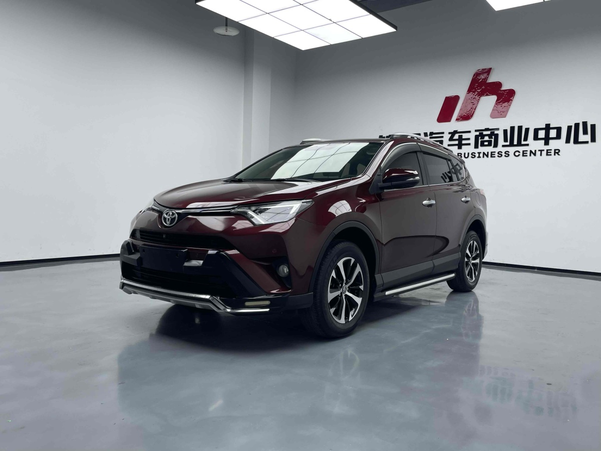 2018年2月豐田 RAV4  2018款 榮放 2.0L CVT兩驅(qū)風(fēng)尚版