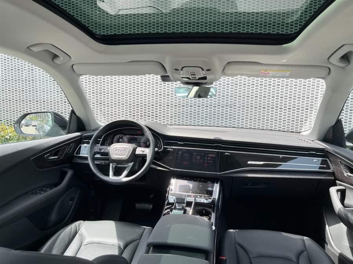 奧迪 奧迪Q8  2024款 55 TFSI 豪華動感型圖片