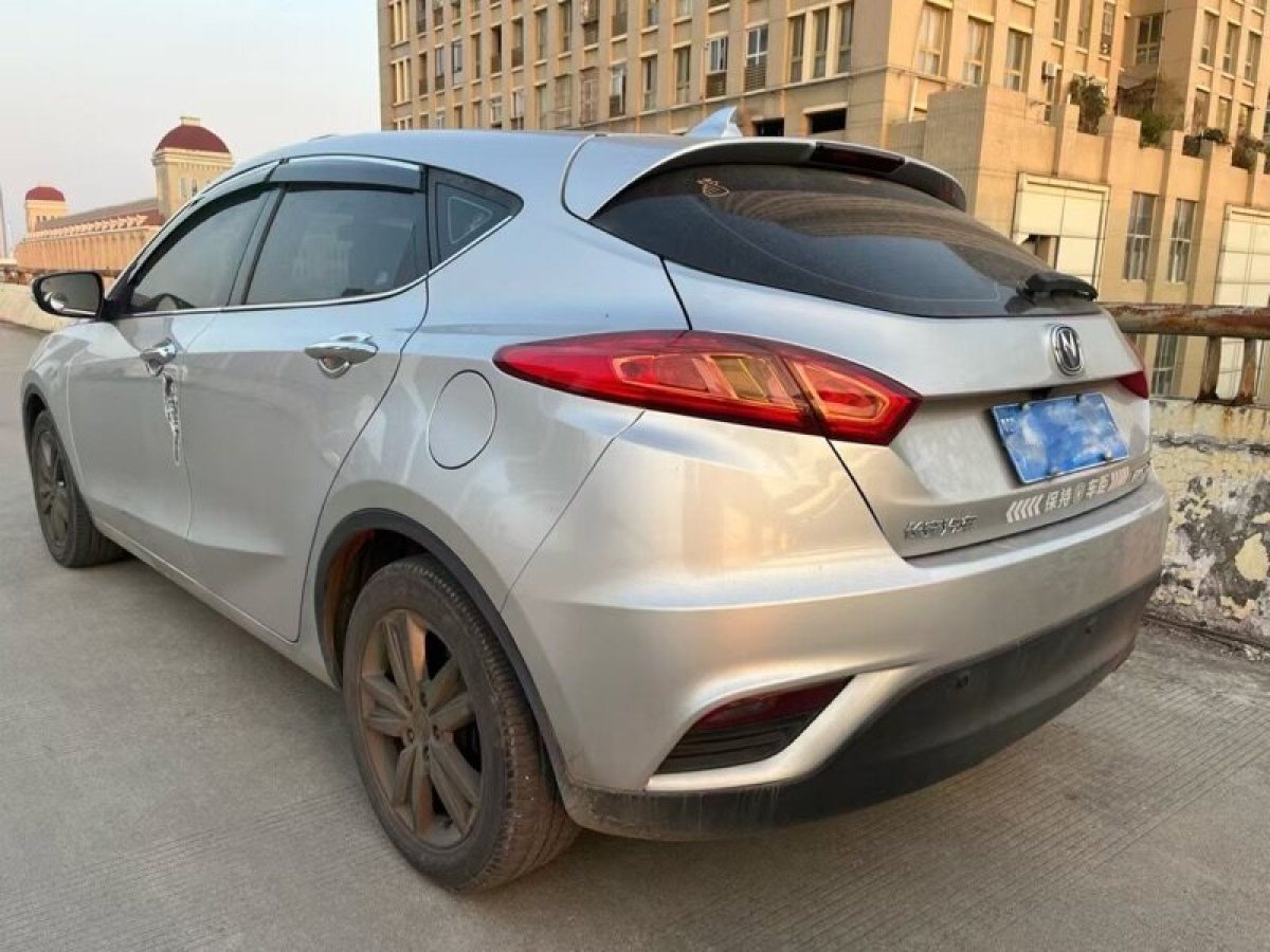 長(zhǎng)安 逸動(dòng)XT  2016款 1.6L 自動(dòng)俊酷型圖片