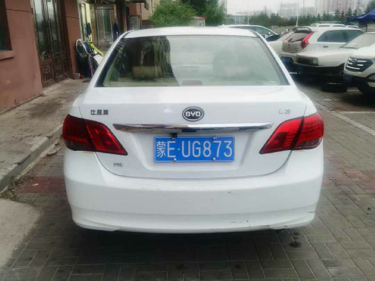 比亞迪 L3  2012款 1.5L 手動尊貴型圖片