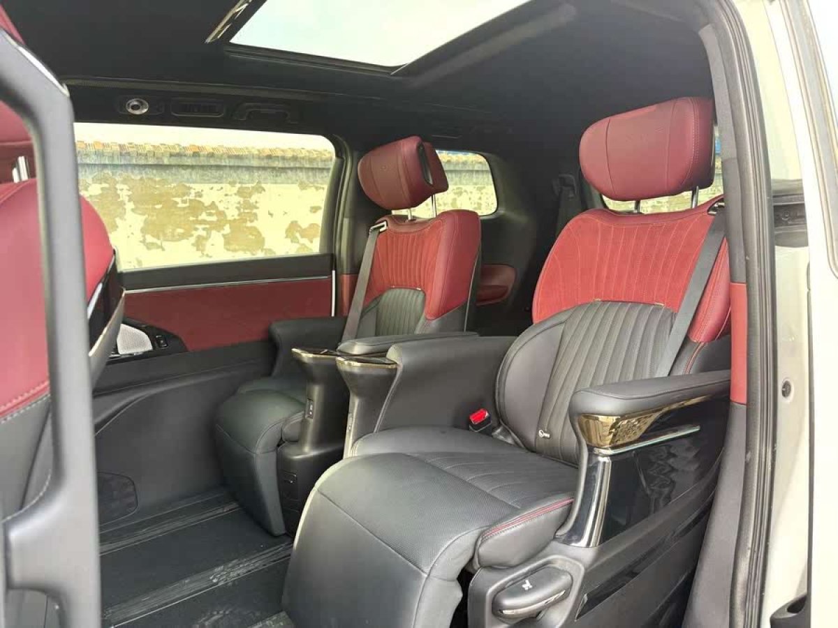 廣汽傳祺 M8  2024款 宗師系列 400T 至尊版圖片