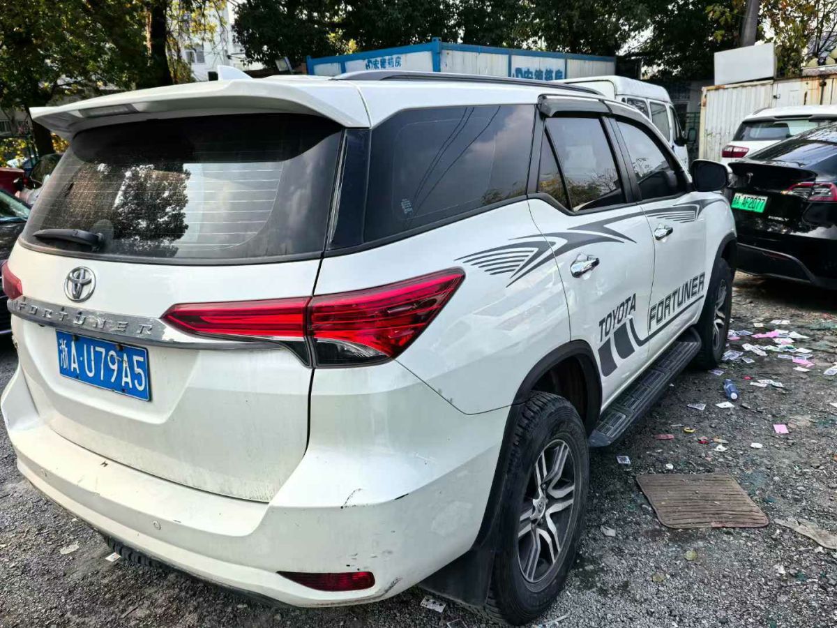 豐田 柯斯達(dá)  2019款 4.0L高級(jí)車GRB53L-ZCMSK 20座9GR圖片