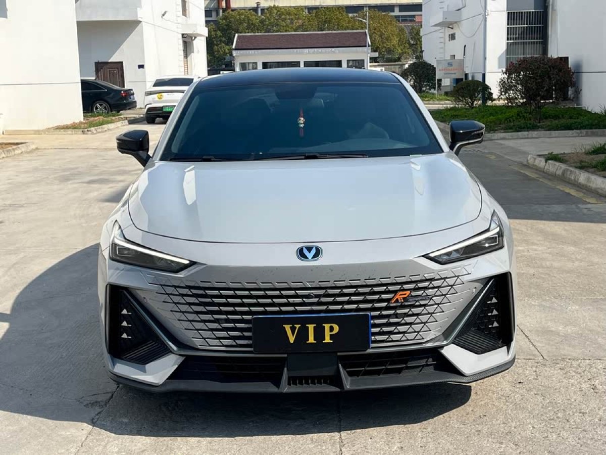 長(zhǎng)安 長(zhǎng)安UNI-V  2022款 1.5T 卓越型圖片