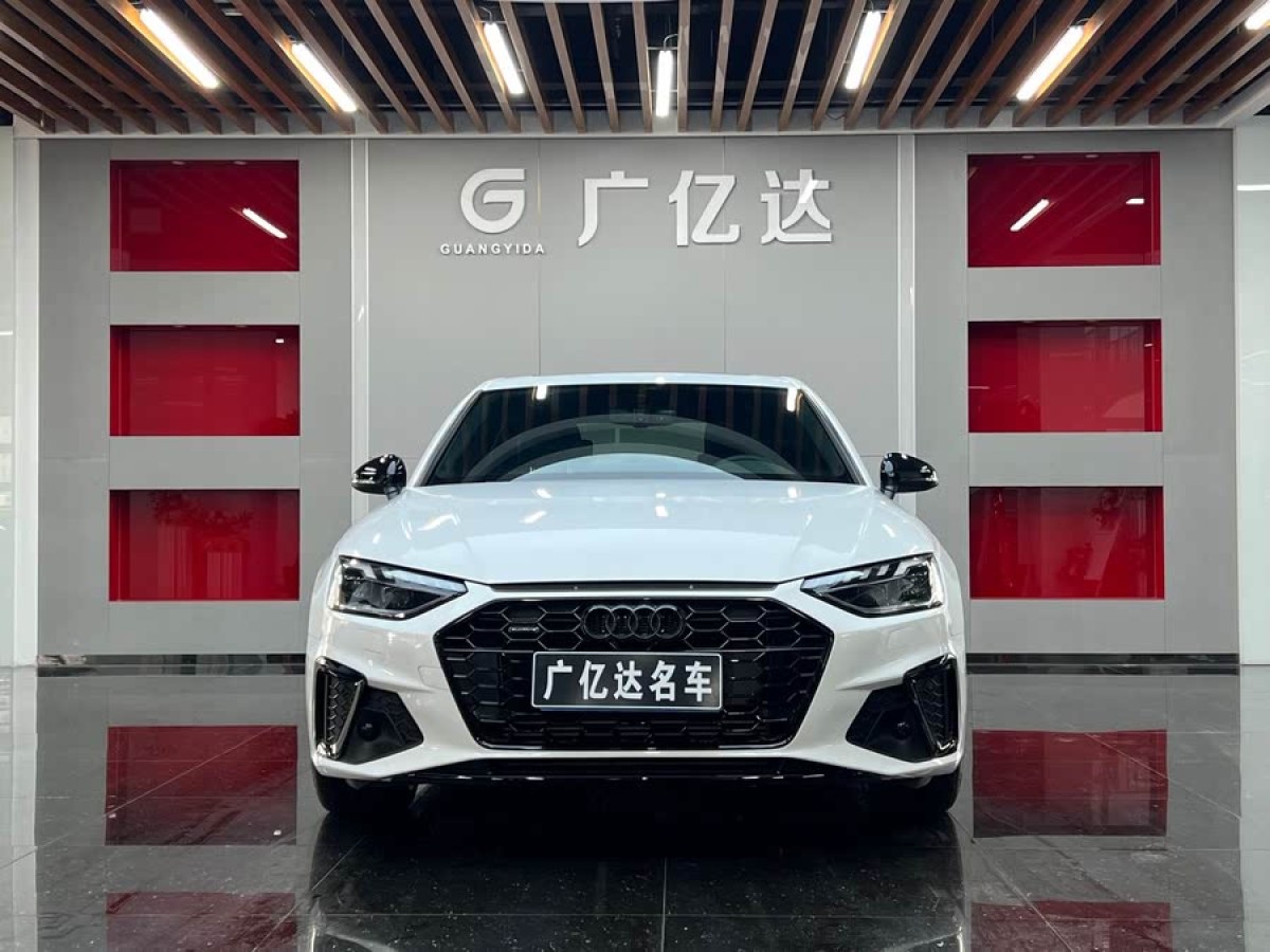 奧迪 奧迪A4L  2023款 40 TFSI quattro 豪華動(dòng)感型圖片