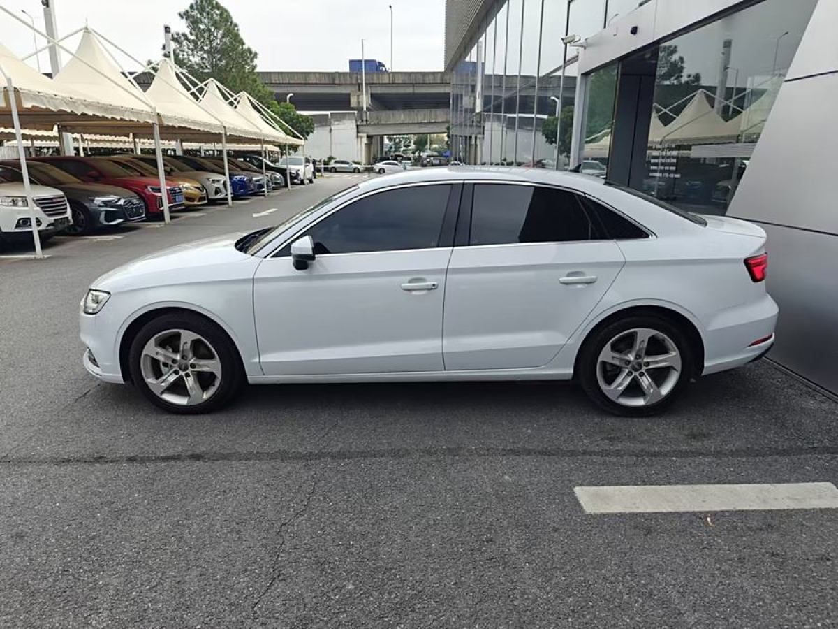 奧迪 奧迪A3  2020款 改款 Limousine 35 TFSI 進(jìn)取型 國(guó)VI圖片