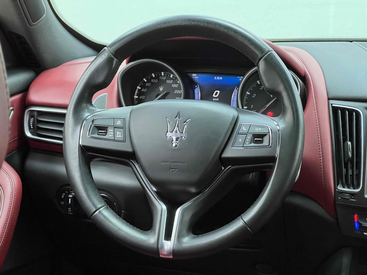 瑪莎拉蒂 Levante  2021款 3.0T 標(biāo)準(zhǔn)版圖片