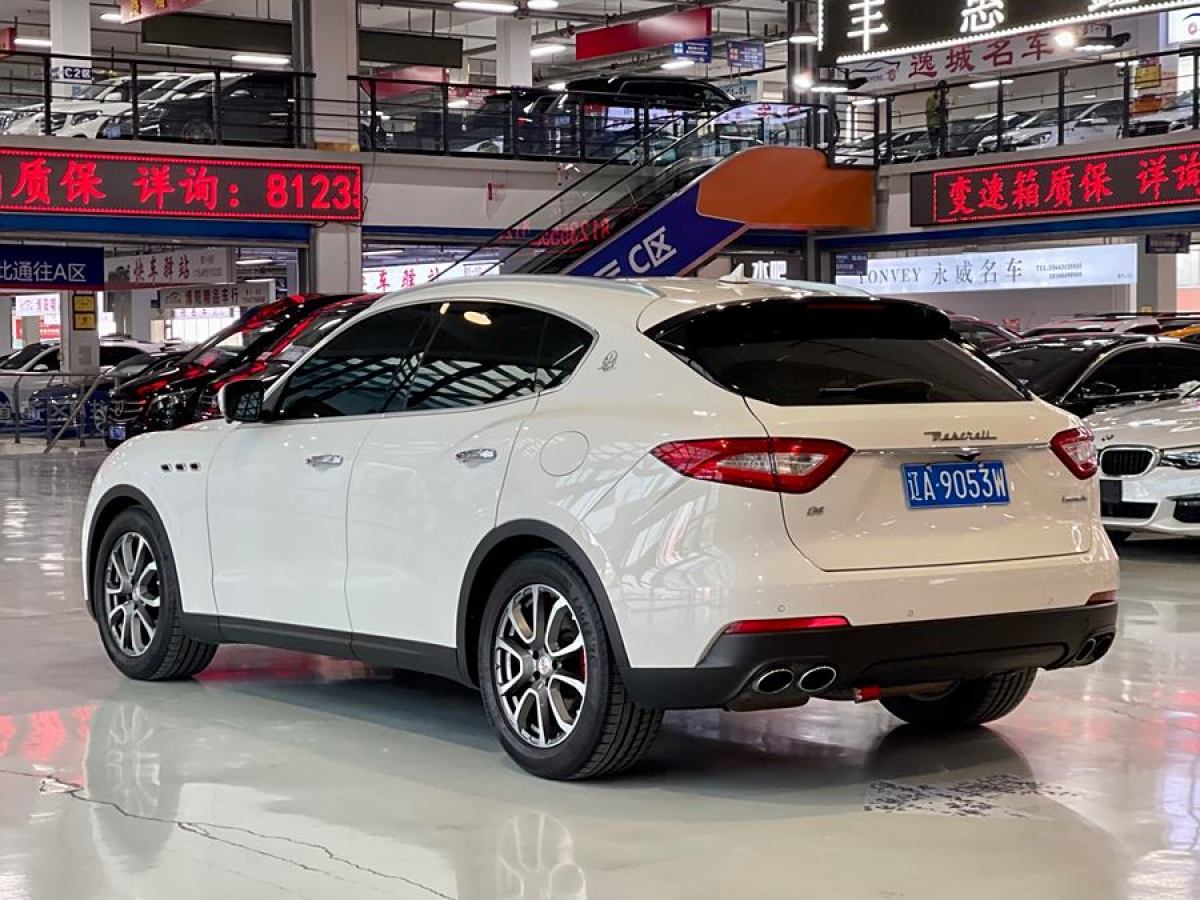 瑪莎拉蒂 Levante  2020款 3.0T 標(biāo)準(zhǔn)版圖片