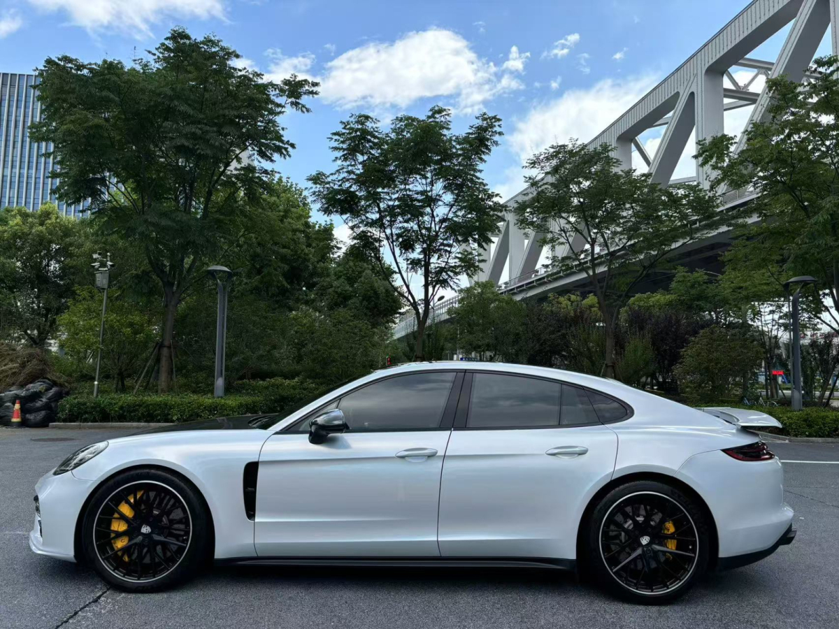 保時(shí)捷 Panamera  2013款 4 Platinum Edition 3.6圖片