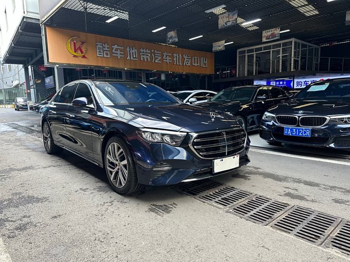 奔馳 奔馳E級(jí)  2024款 E 300 L 時(shí)尚型圖片