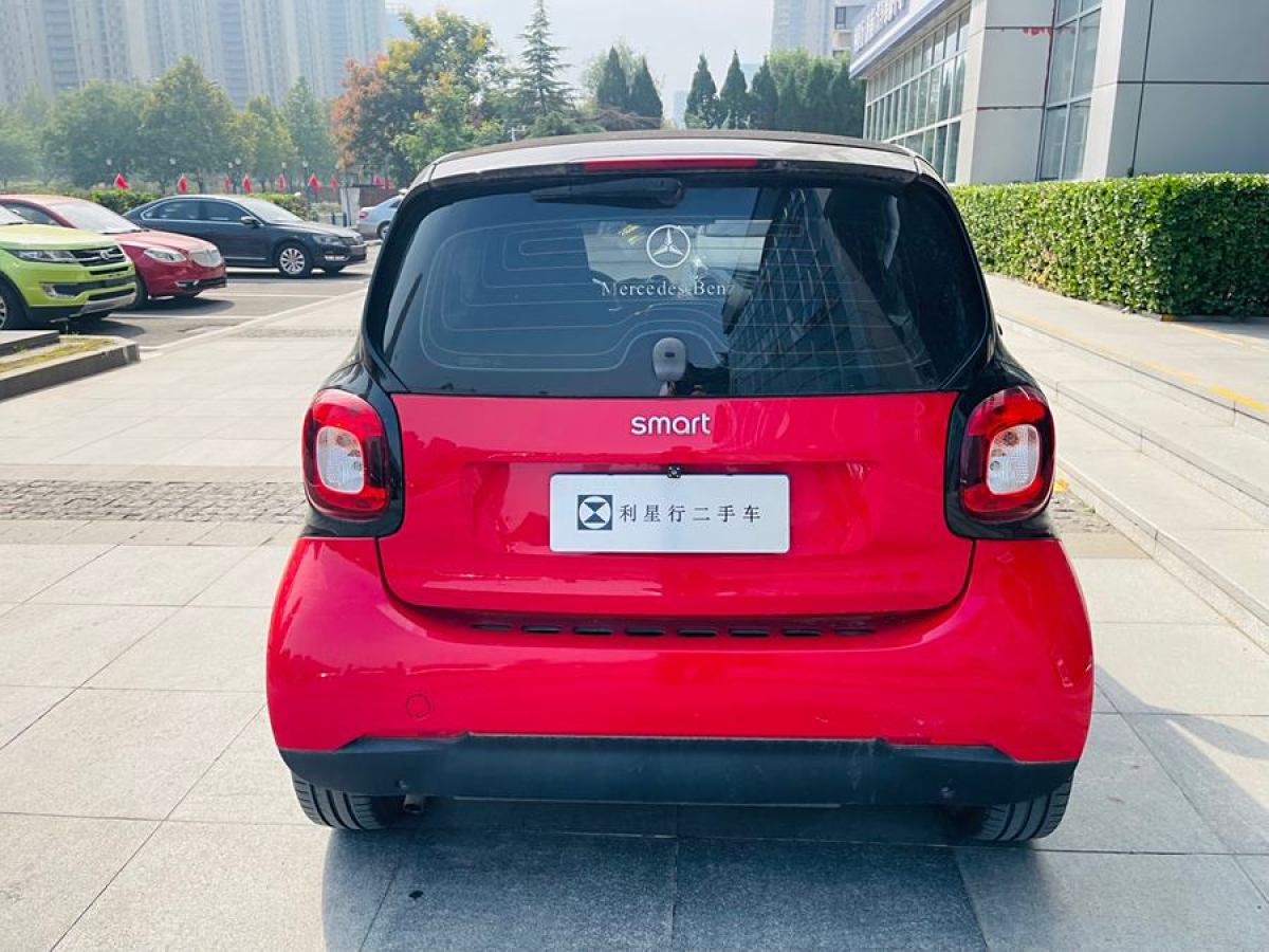 2018年7月smart fortwo  2015款 1.0L 52千瓦硬頂靈動(dòng)版