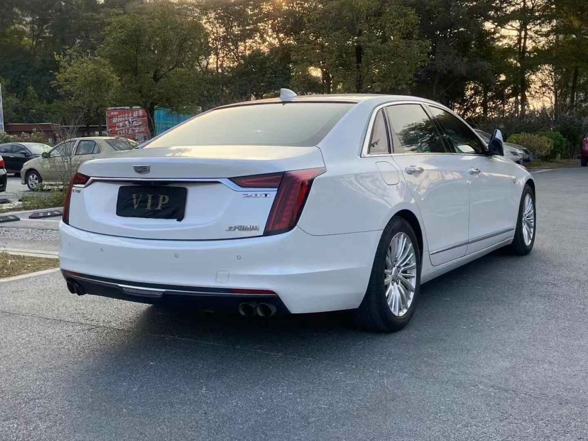 凱迪拉克 CT6  2019款 28T 領(lǐng)先運動型圖片