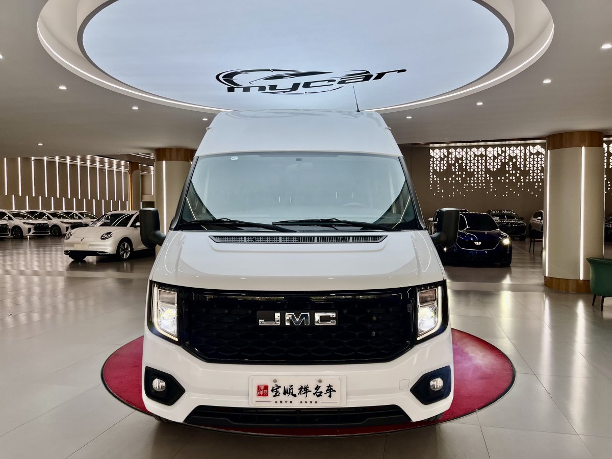 馭勝 江鈴福順  2022款 2.0T柴油多功能乘用車中軸中高頂6-7座JX4D20A6H圖片