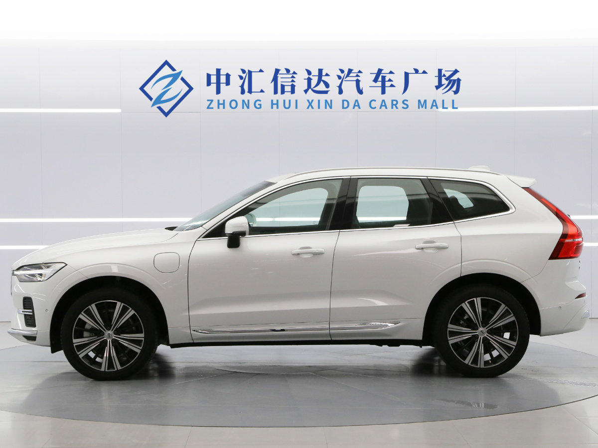 2024年3月沃爾沃 XC60新能源  2024款 T8 插電混動 長續(xù)航四驅(qū)智雅豪華版