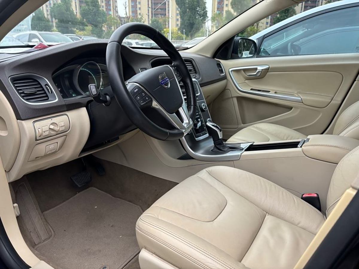 沃爾沃 S60  2014款 S60L 2.0T T5 智馭版圖片