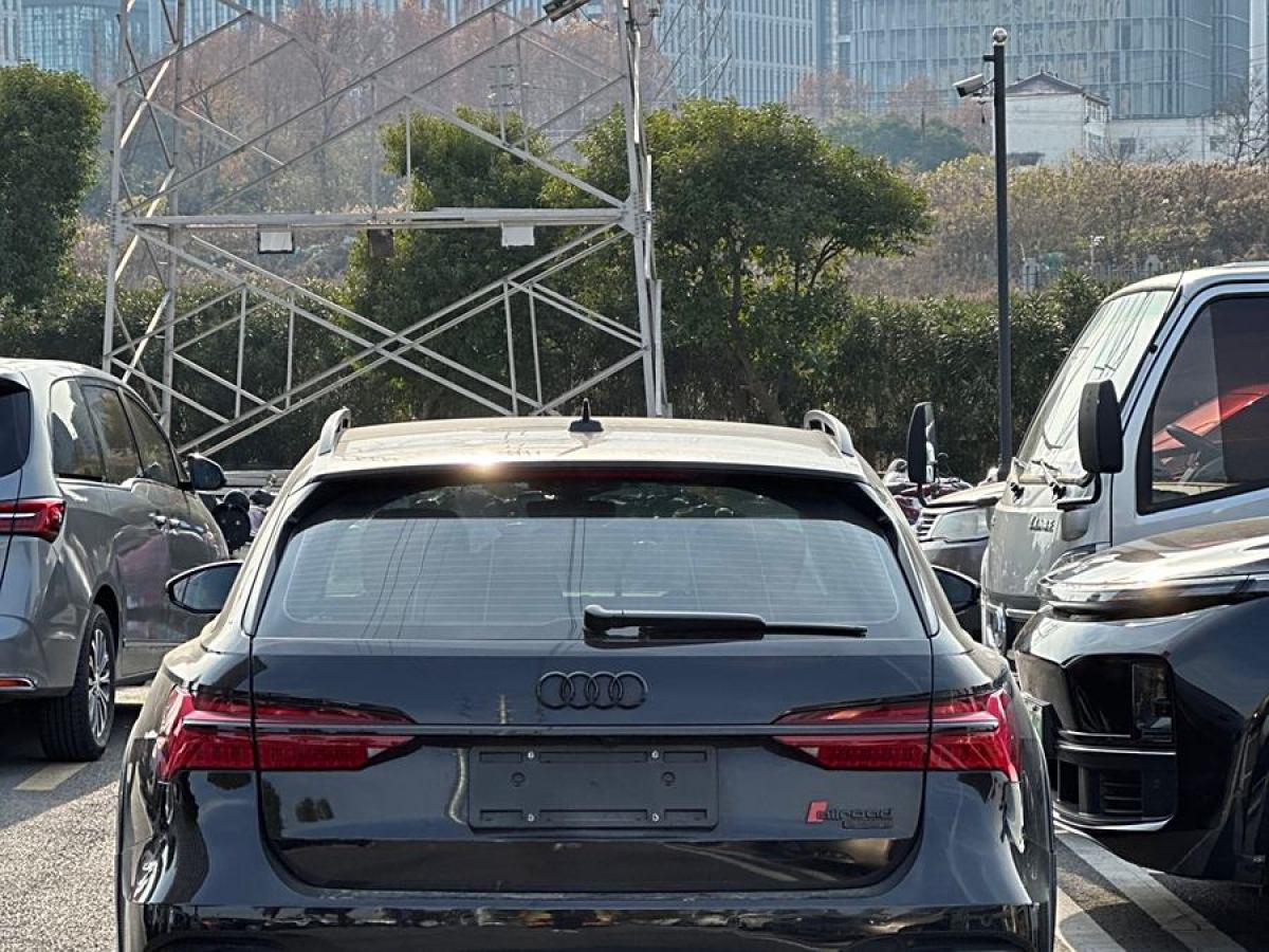 奧迪 奧迪A6  2022款 allroad quattro 探索家 55 TFSI 尊享越野型圖片