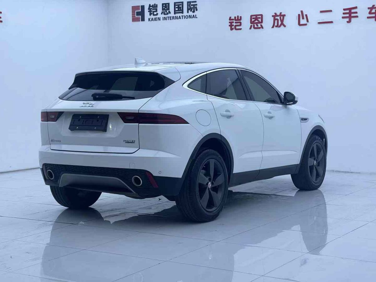 捷豹 XE  2019款 2.0T 300PS 四驅(qū)Landmark Edition圖片