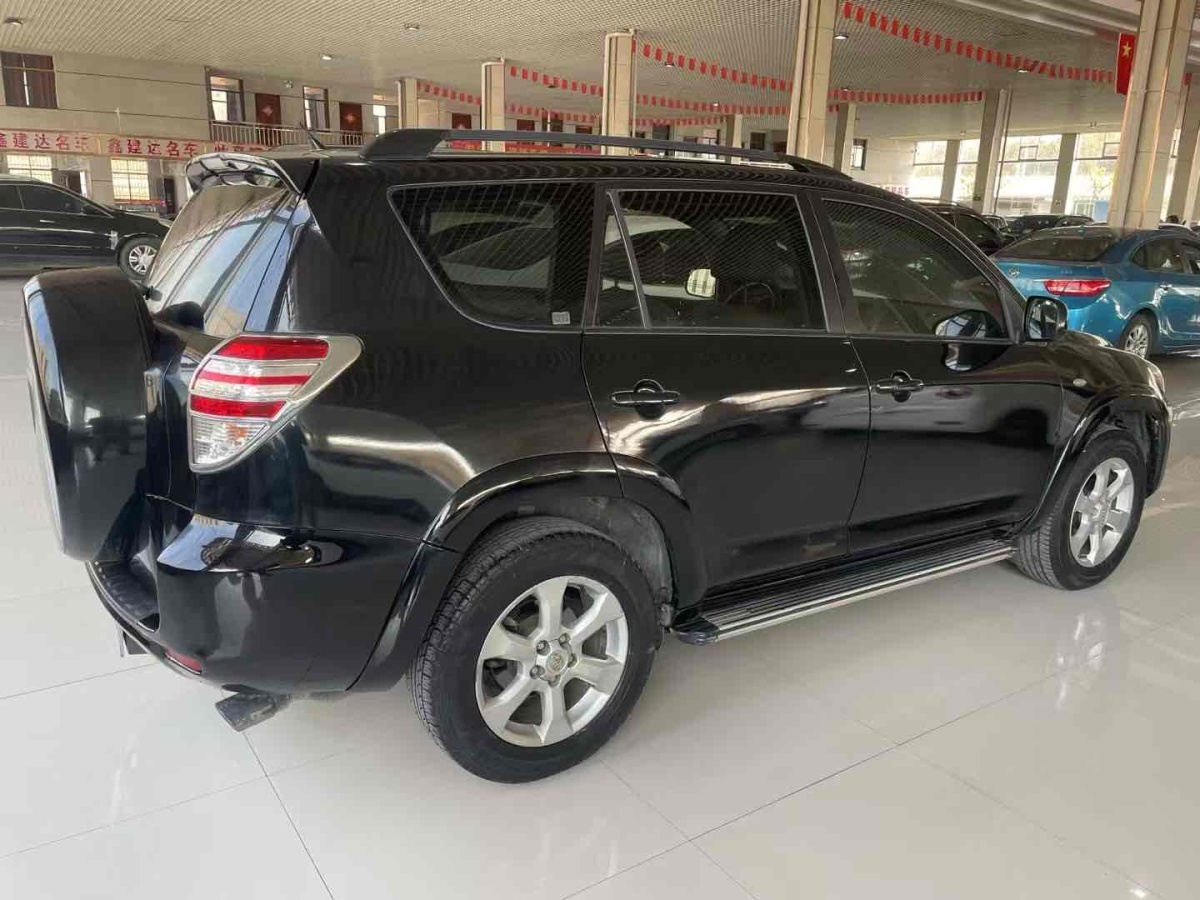 豐田 RAV4榮放  2010款 2.4L 自動豪華升級版圖片