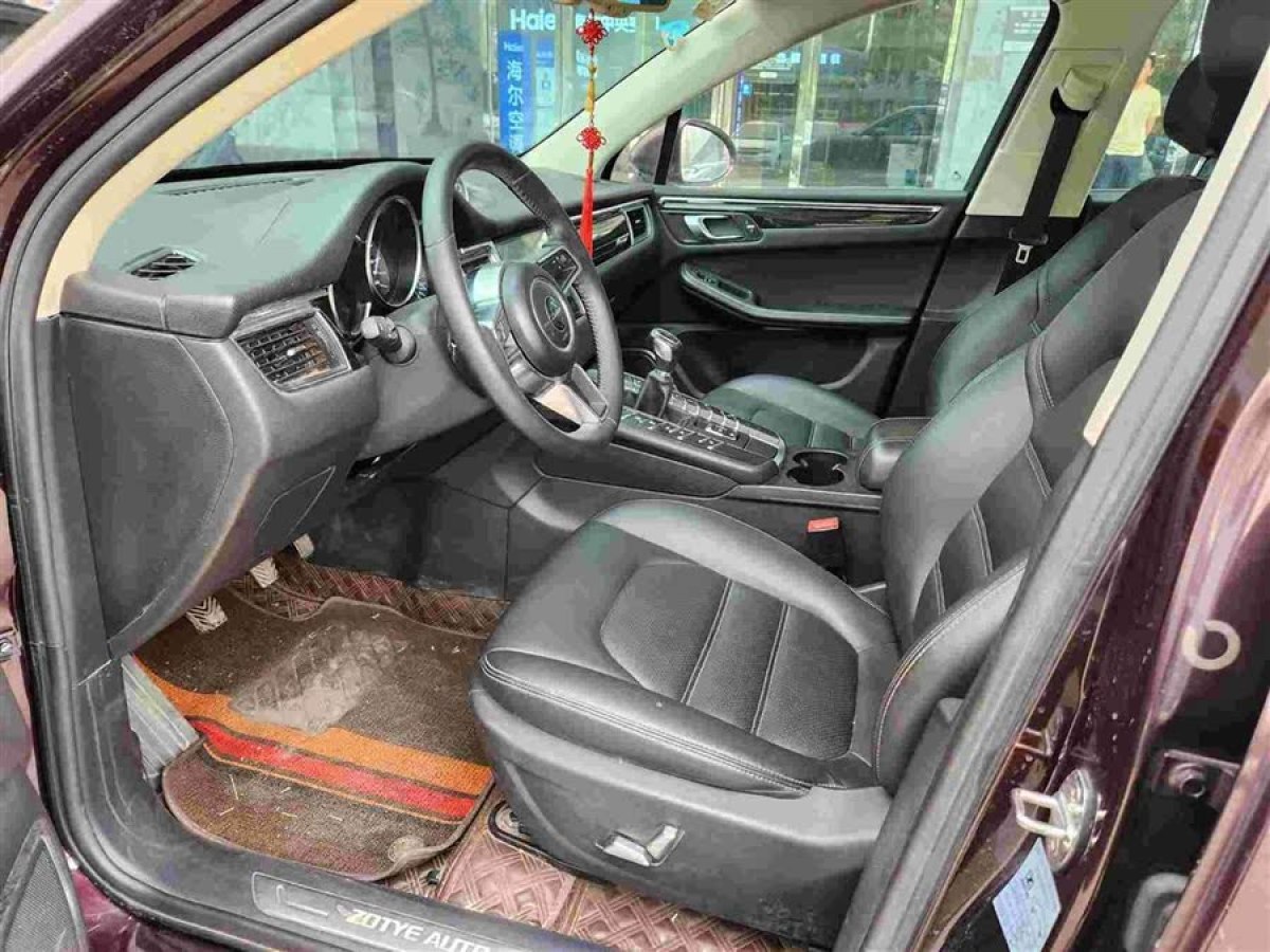 眾泰 SR9  2017款 2.0T 手動(dòng)極致之心版圖片