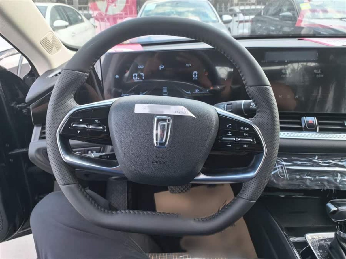 奔騰 B70  2025款 龍耀版 1.5T 質(zhì)享型圖片