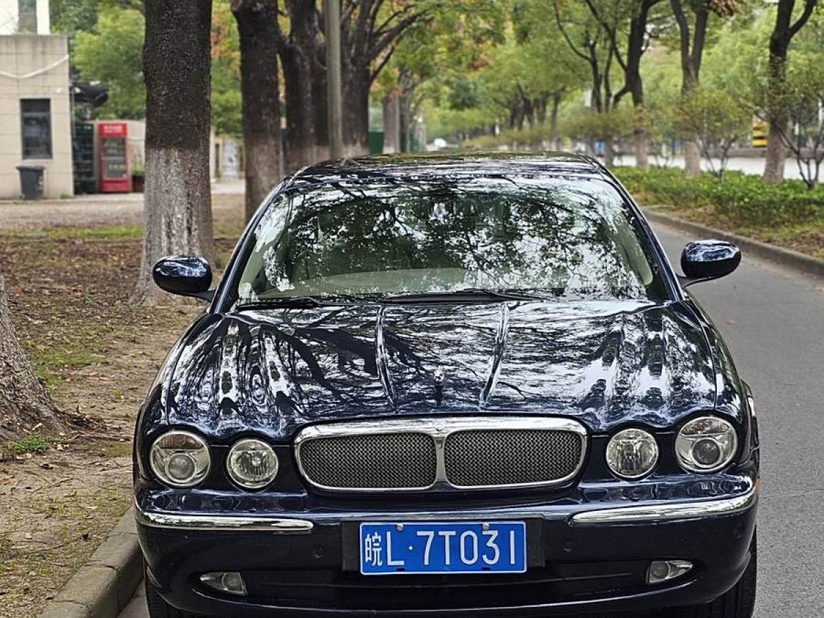 捷豹 XJ  2007款 XJ6L 3.0皇家加長版圖片